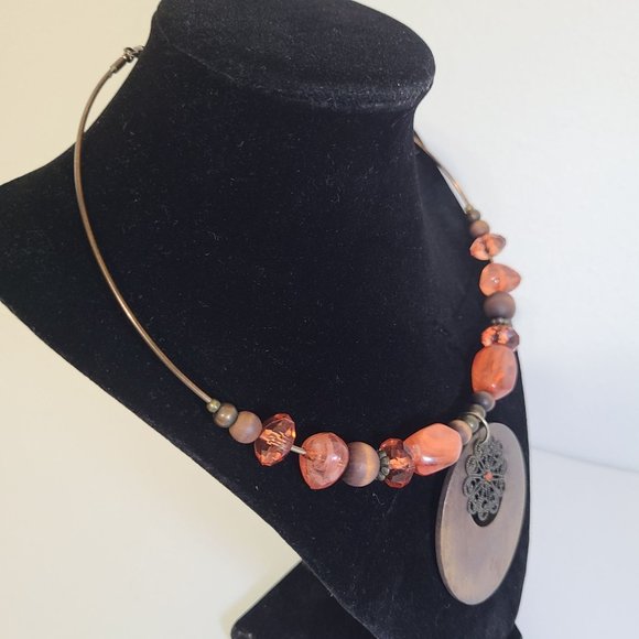 Copper beaded Necklace with wooden pendant - Picture 4 of 7